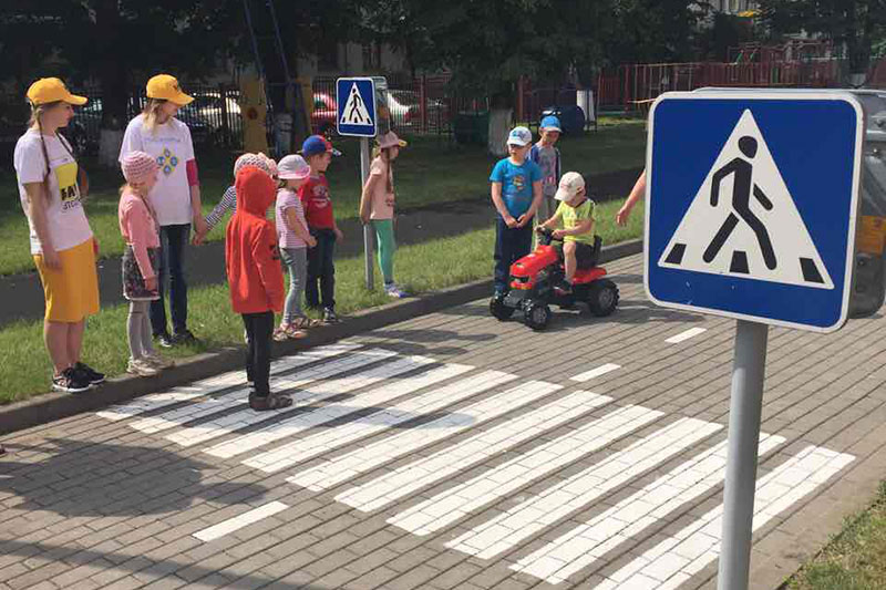 EASST Road Safety Education Pack becomes part of curriculum in Moldova