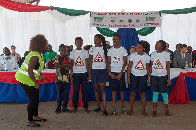 Schoolchildren participating in the launch of the Amend campaign in Maputo.