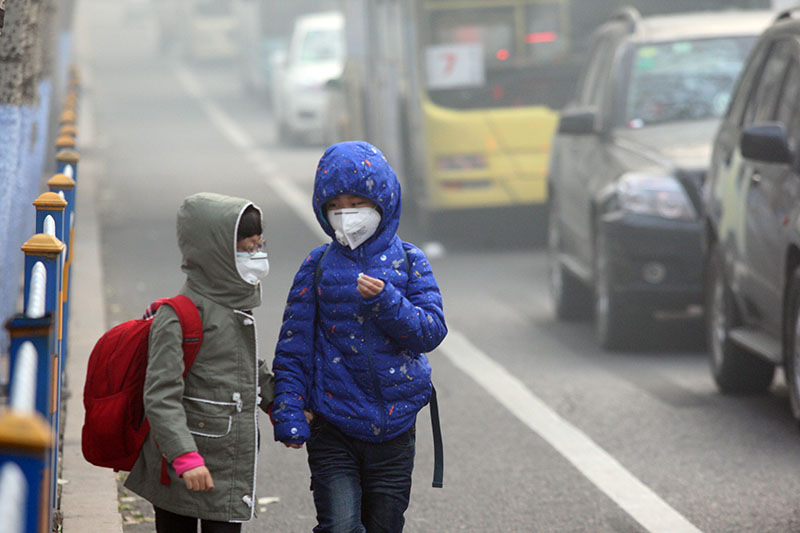 Three in five parents worried about air pollution.